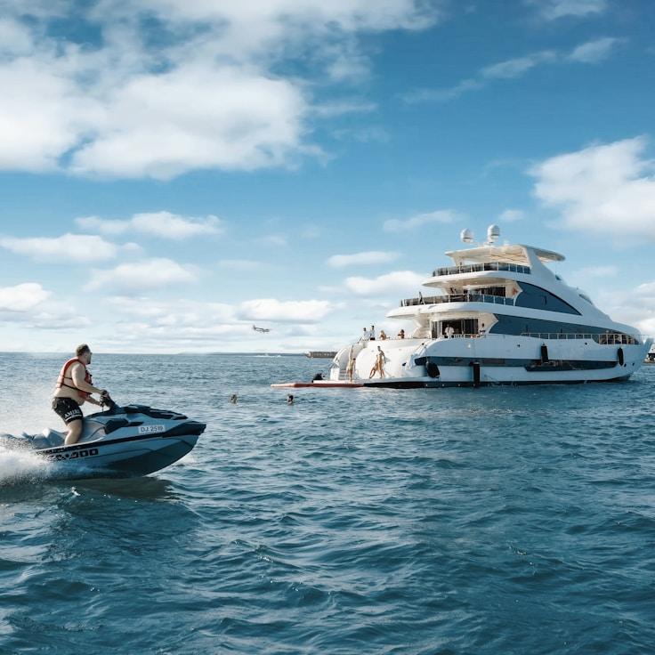 Sailing life moments